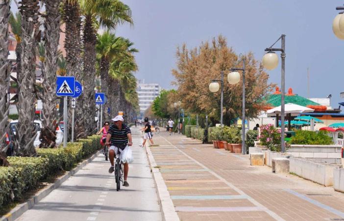 Montesilvano Marina Luna House מראה חיצוני תמונה